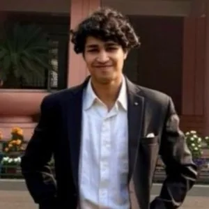 Portrait of Shubh Bharadwaj